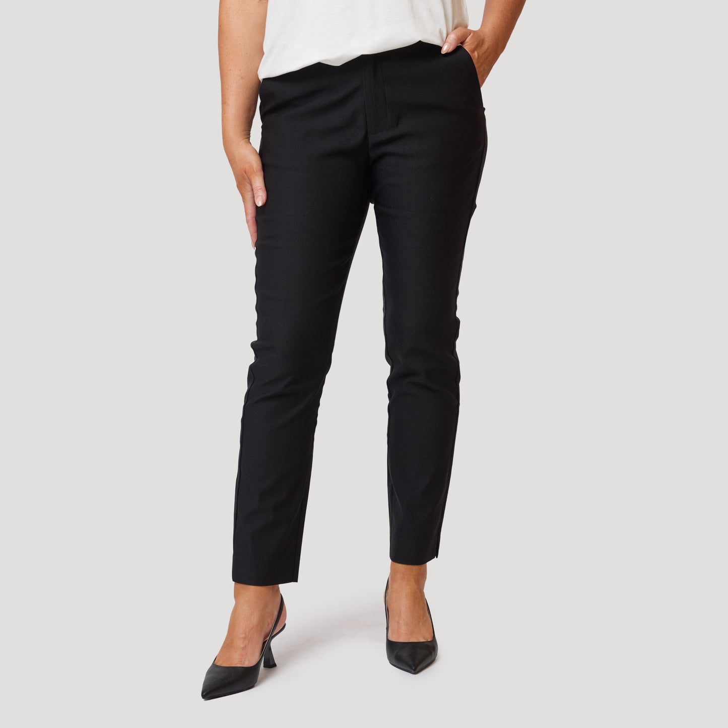 Calla cigarettbyxa - Svart