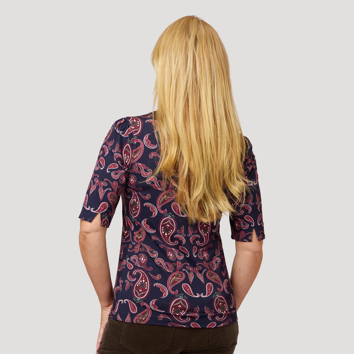 Linda-toppi - Tummansininen paisley-kuvio