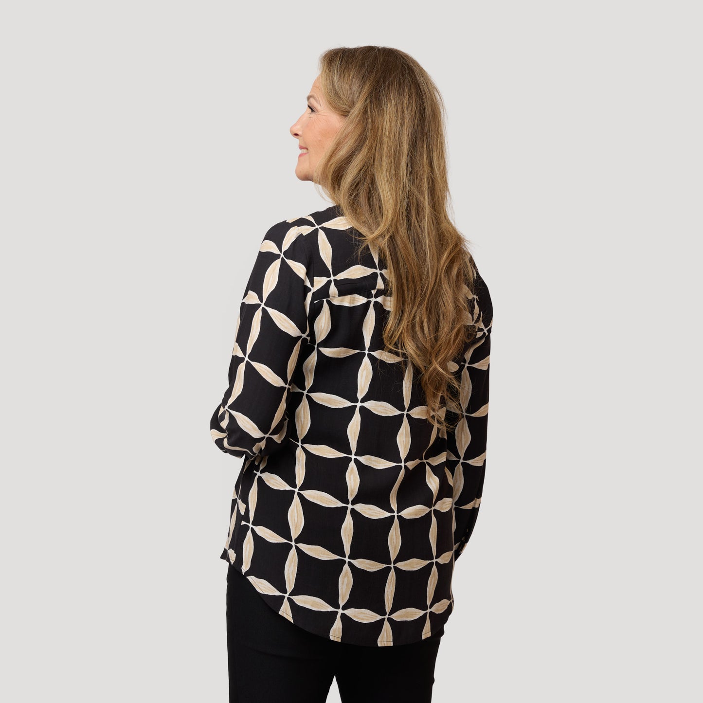 Lizette blus - Mönstrad