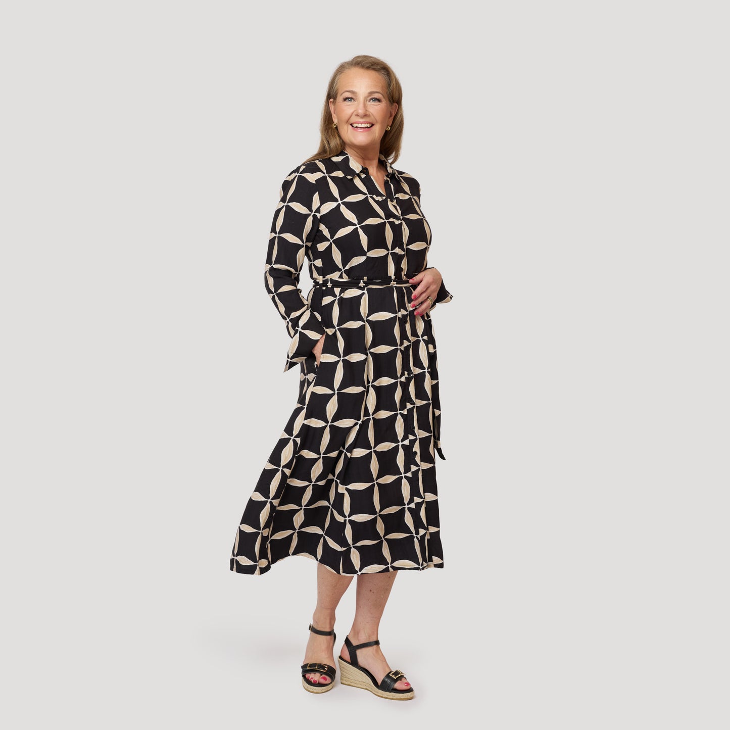 Toukokuun mekko - Monivärinen