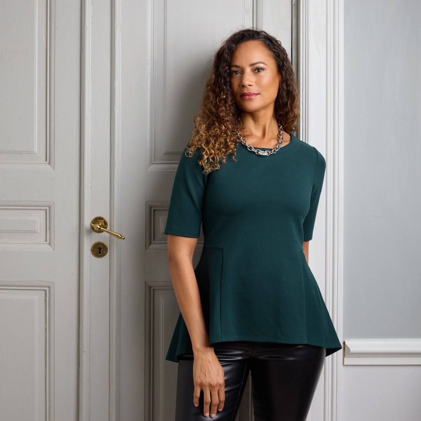 Jenna peplumtopp - Mörkgrön