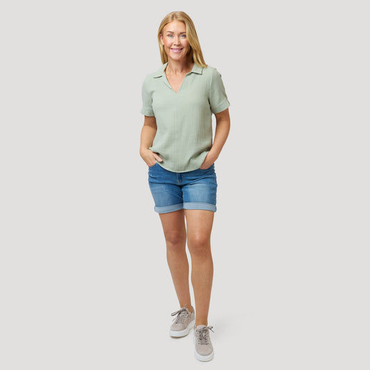 Grön skön blus till denimshorts