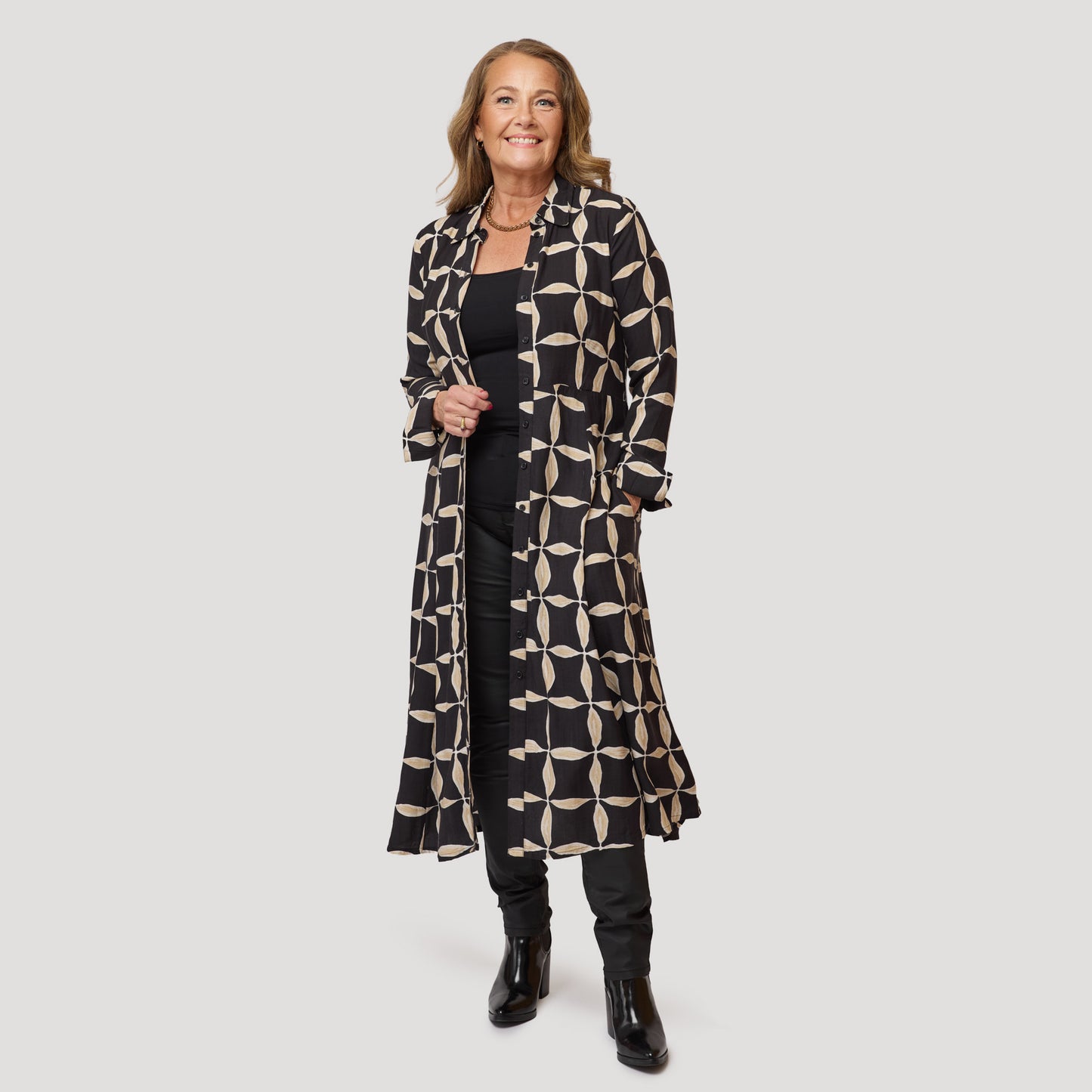 Toukokuun mekko - Monivärinen