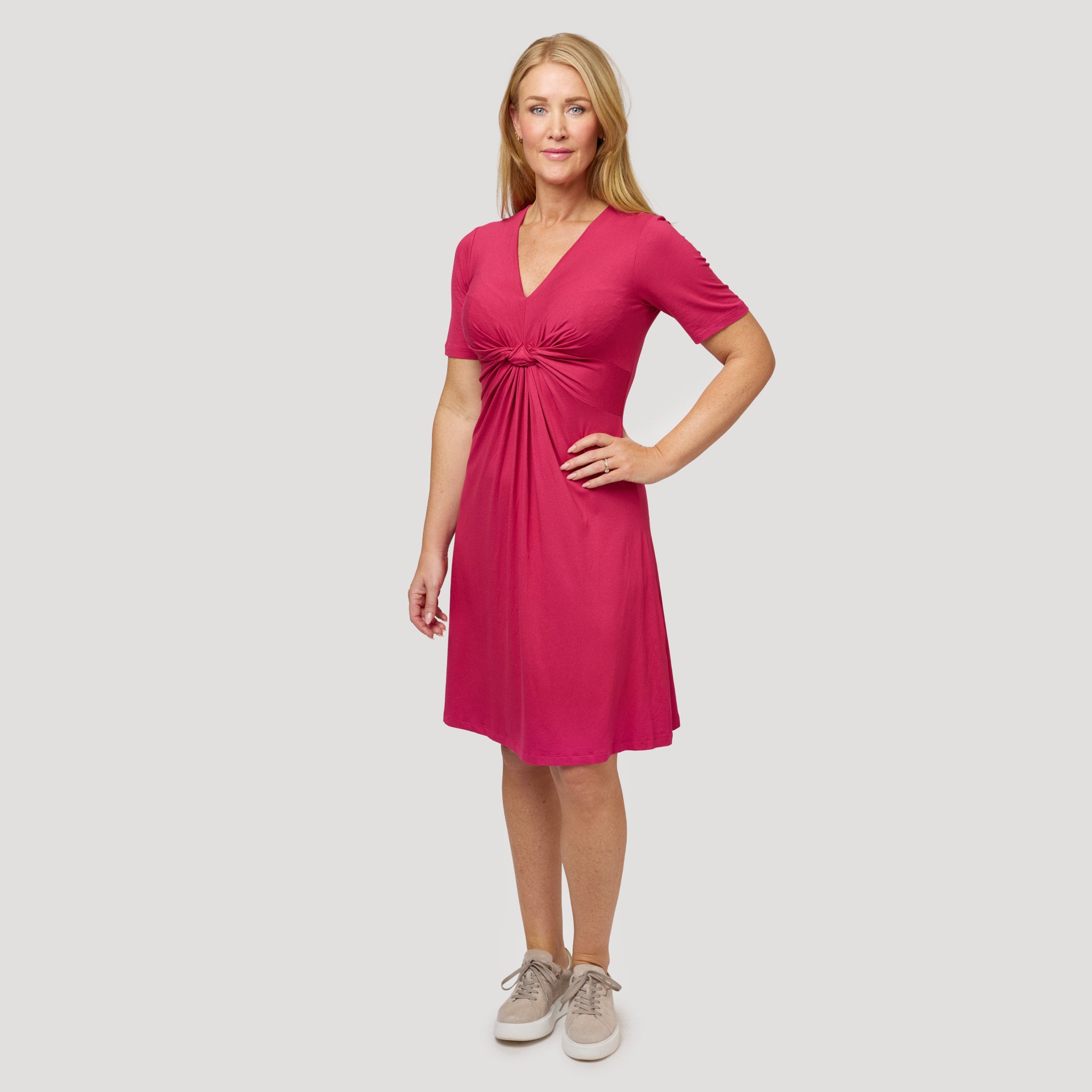 Hallonröd trikåklänning