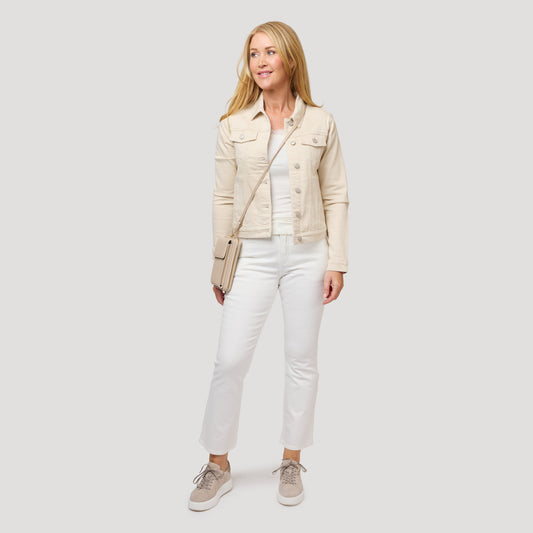 Valkoinen ja beige