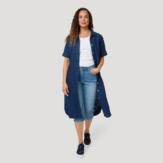 Öppen linneklänning till caprijeans
