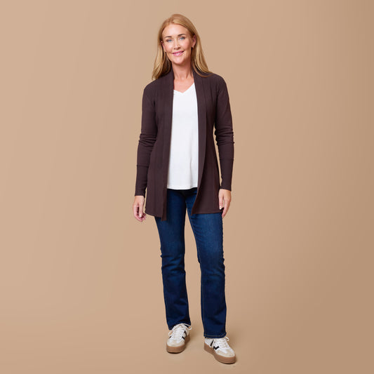 Vit topp under brun öppen cardigan